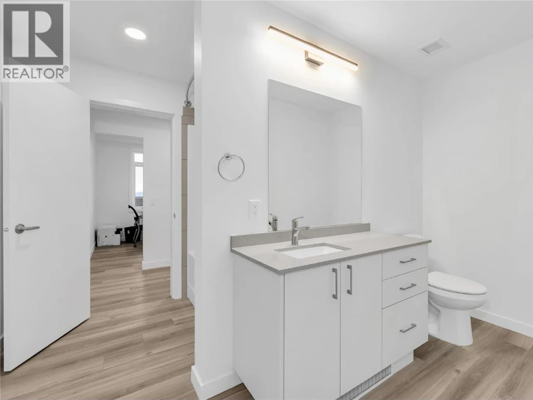 117-1057 Frost Road, Kelowna, BC, V1W 0G8 - 23
