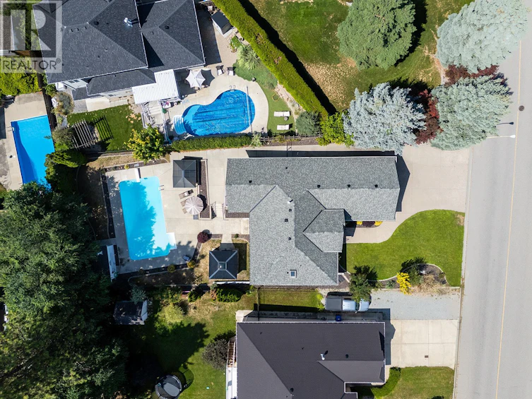 1687 Spruceglen Drive, Kelowna, BC, V1V 2K8 - 7
