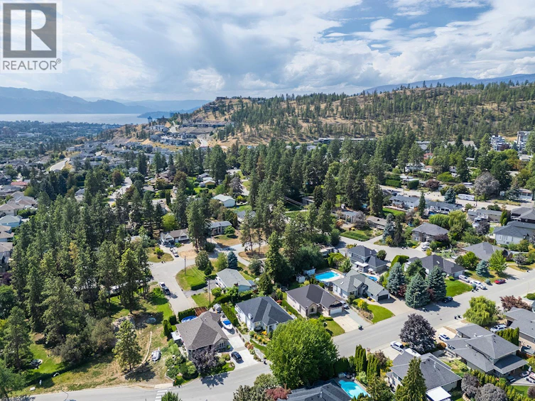 1687 Spruceglen Drive, Kelowna, BC, V1V 2K8 - 18