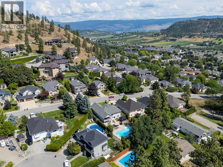 1687 Spruceglen Drive, Kelowna, BC, V1V 2K8 - 16
