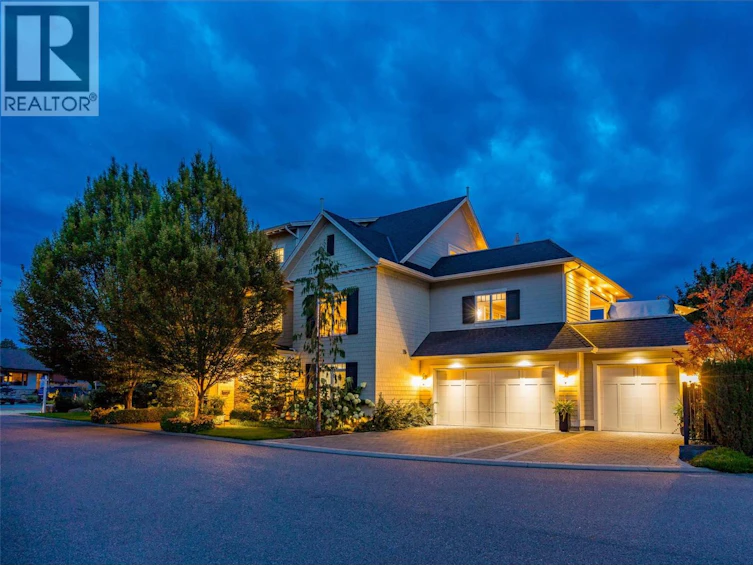 4-2410 Abbott Street, Kelowna, BC, V1Y 1E8