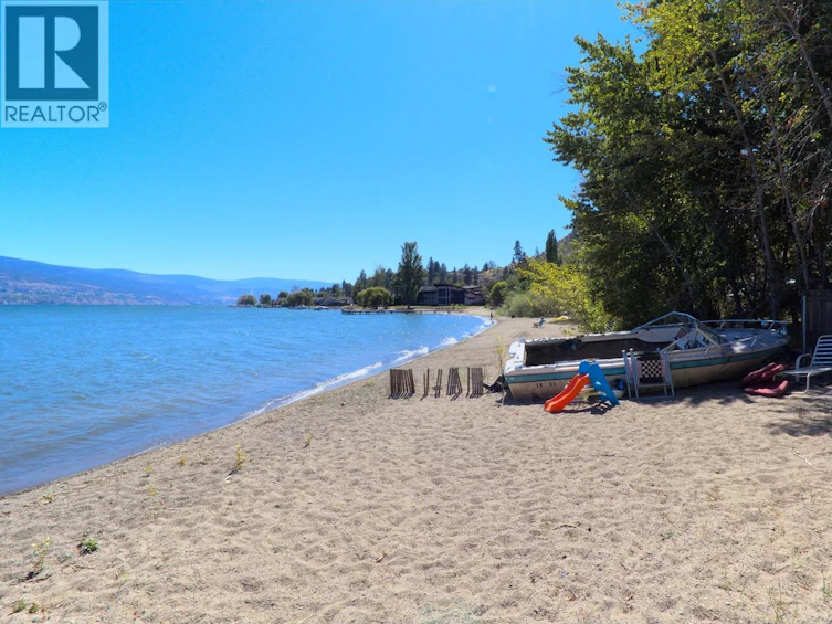 17001 N Lakeshore Drive, Summerland, BC, V0H 1Z6