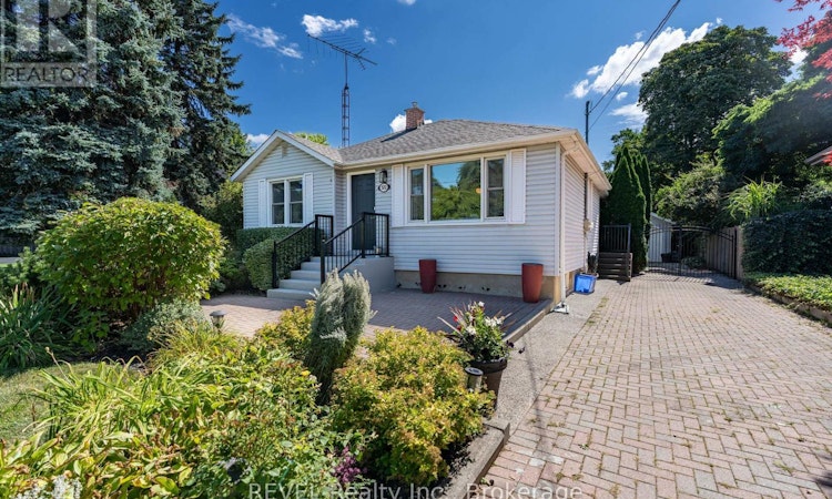 522 Mississagua Street
