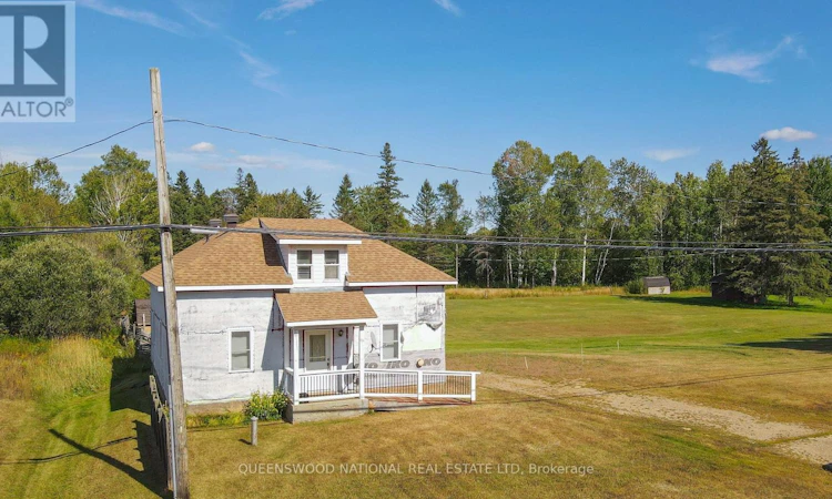 84 Round Lake Road N