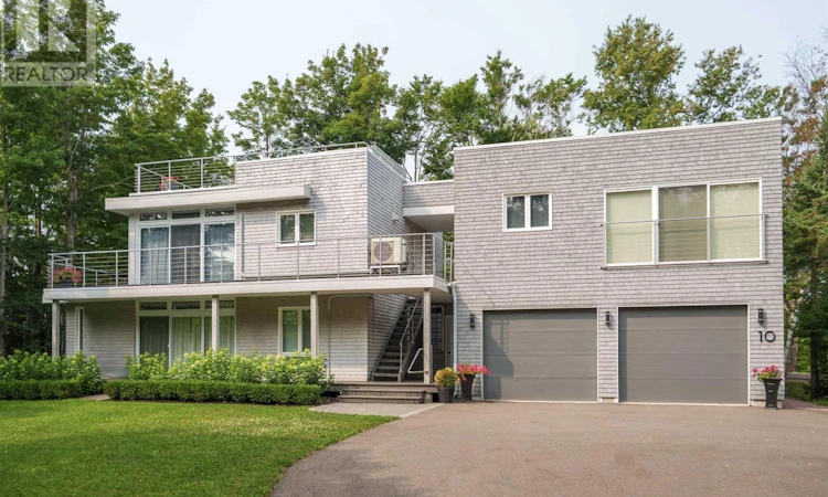 10 Lupin Lane