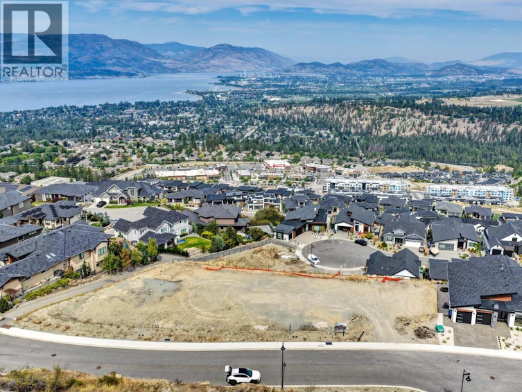 1060 Heweston Avenue, Kelowna, BC, V1W 5H6 - 4