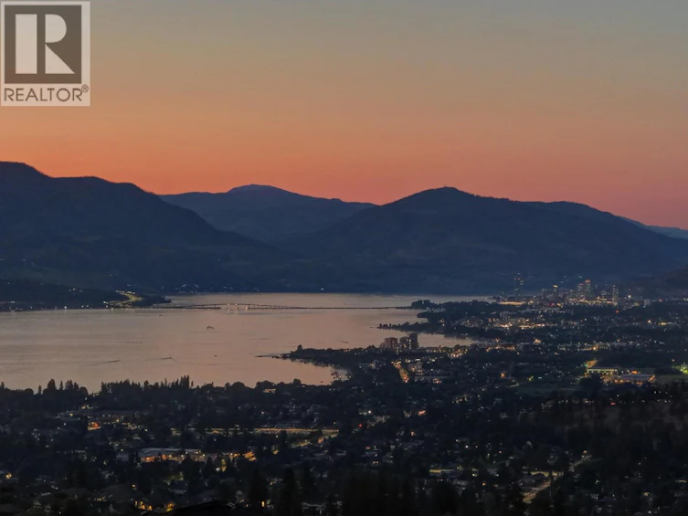 1060 Heweston Avenue, Kelowna, BC, V1W 5H6 - 16