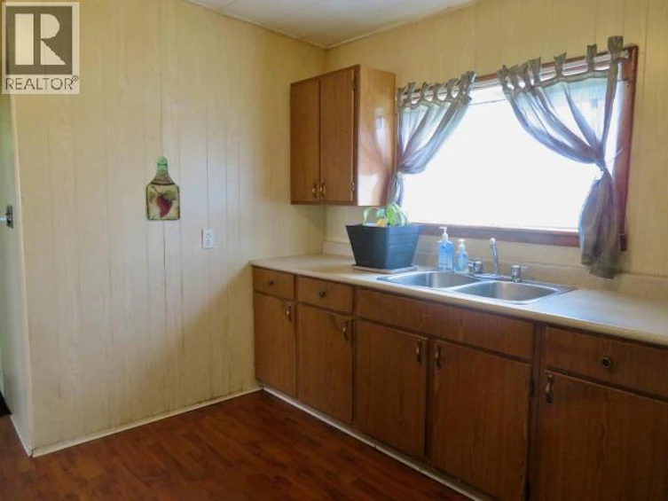 4856 Joyce Avenue, Powell River, BC, V8A 3B8 - 2
