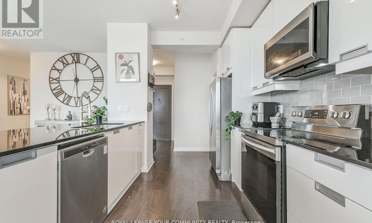 2702-75 Eglinton Avenue West