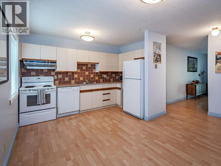 5-1691 3a Highway, Nelson, BC, V1L 6J8