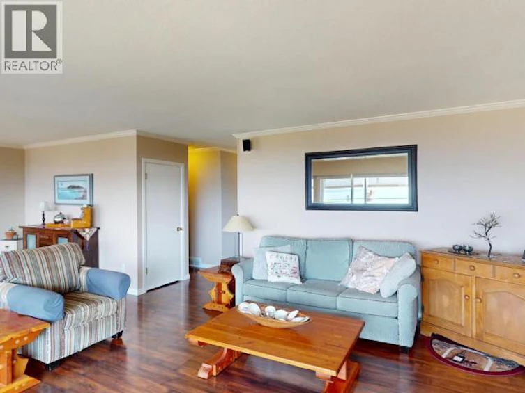 3933 Manitoba Avenue, Powell River, BC, V8A 2W7 - 13