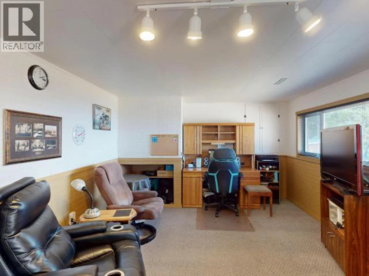 3933 Manitoba Avenue, Powell River, BC, V8A 2W7 - 8