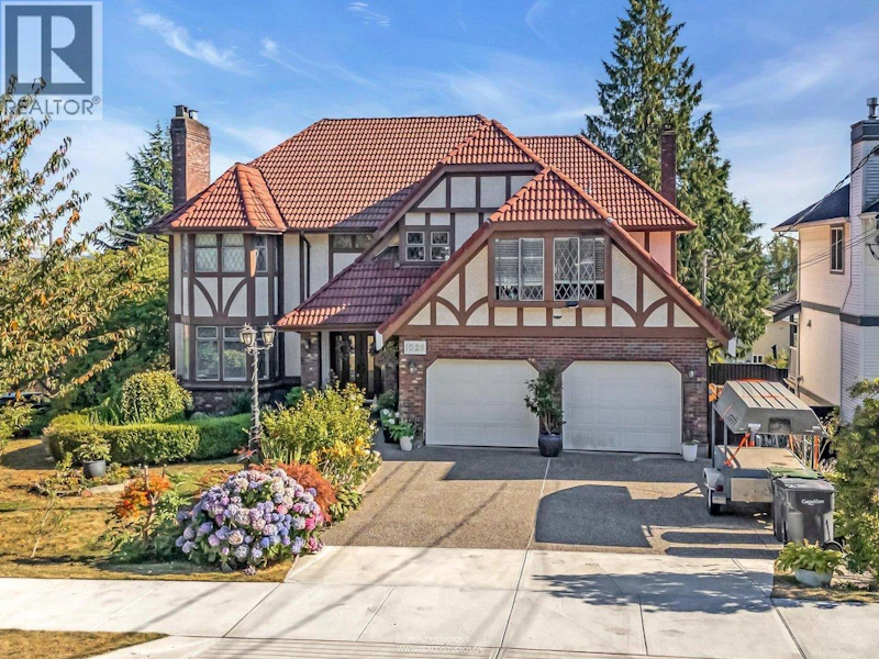 1028 Dansey Avenue, Coquitlam BC V3K 3H1