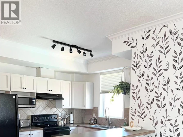 703-1128 Sunset Drive, Kelowna, BC, V1Y 9W7 - 5