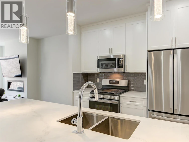1164 Black Mountain Drive, Kelowna, BC, V1P 0A7 - 6