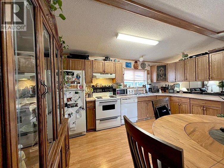14 Pluto Drive, Kamloops, BC, V2H 1T7 - 3