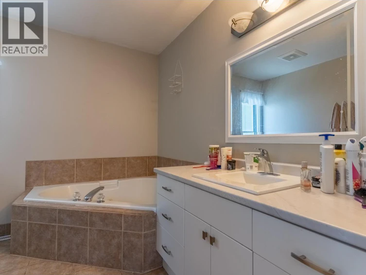 935 Dominion Street, Kamloops, BC, V2C 2Y3 - 13