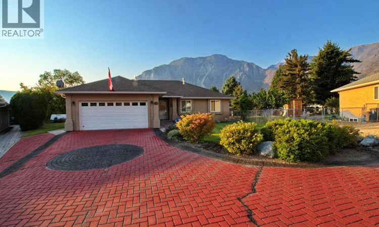 515 Vanderlinde Drive