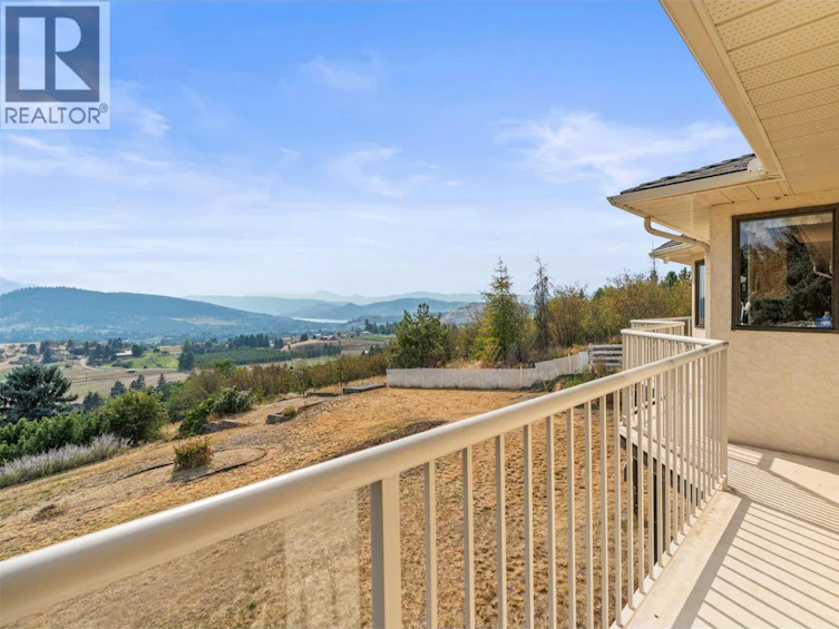 308 Cypress Drive, Coldstream, BC, V1B 2Y1 - 39
