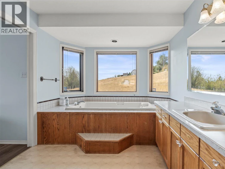 308 Cypress Drive, Coldstream, BC, V1B 2Y1 - 24