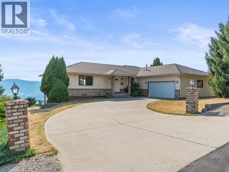 308 Cypress Drive, Coldstream, BC, V1B 2Y1
