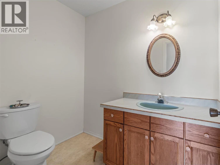 308 Cypress Drive, Coldstream, BC, V1B 2Y1 - 19