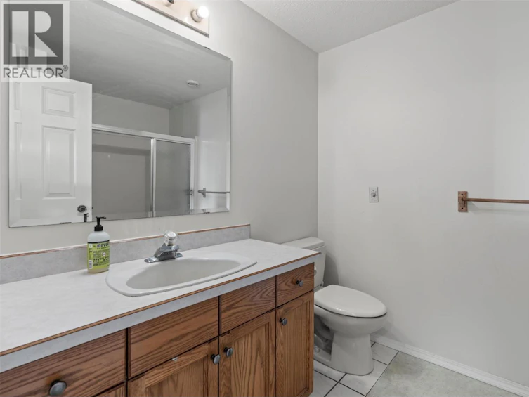 308 Cypress Drive, Coldstream, BC, V1B 2Y1 - 48