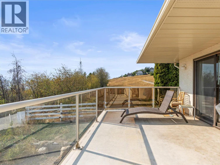 308 Cypress Drive, Coldstream, BC, V1B 2Y1 - 40