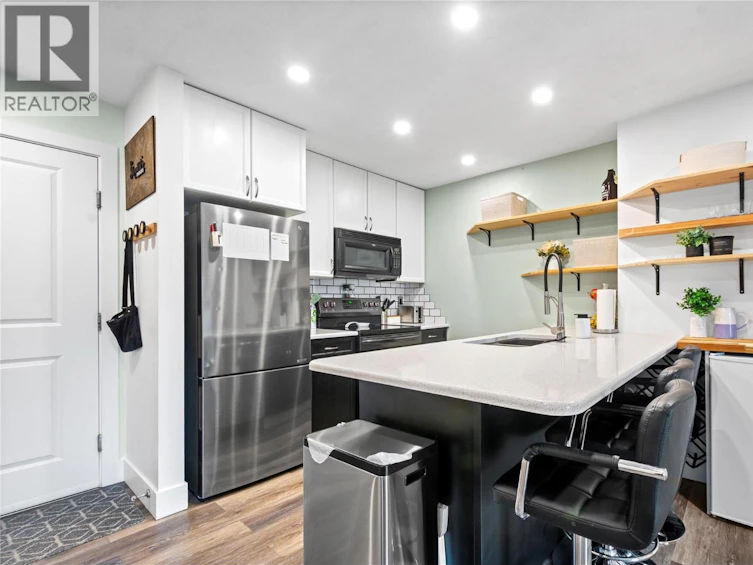 309-256 Hastings Avenue, Penticton, BC, V2A 5Z7 - 4