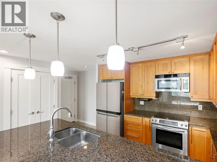 403-75 Martin Street, Penticton, BC, V2A 9C8 - 24