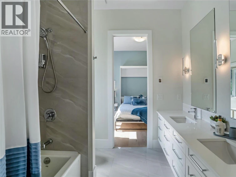 5697 Jasper Way, Kelowna, BC, V1W 5L7 - 32
