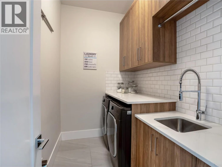 5697 Jasper Way, Kelowna, BC, V1W 5L7 - 29