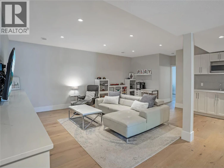 5697 Jasper Way, Kelowna, BC, V1W 5L7 - 35