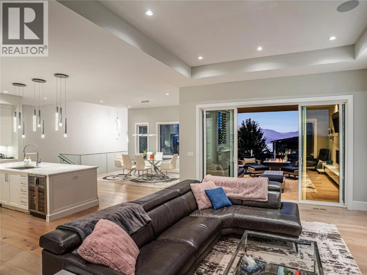 5697 Jasper Way, Kelowna, BC, V1W 5L7 - 14
