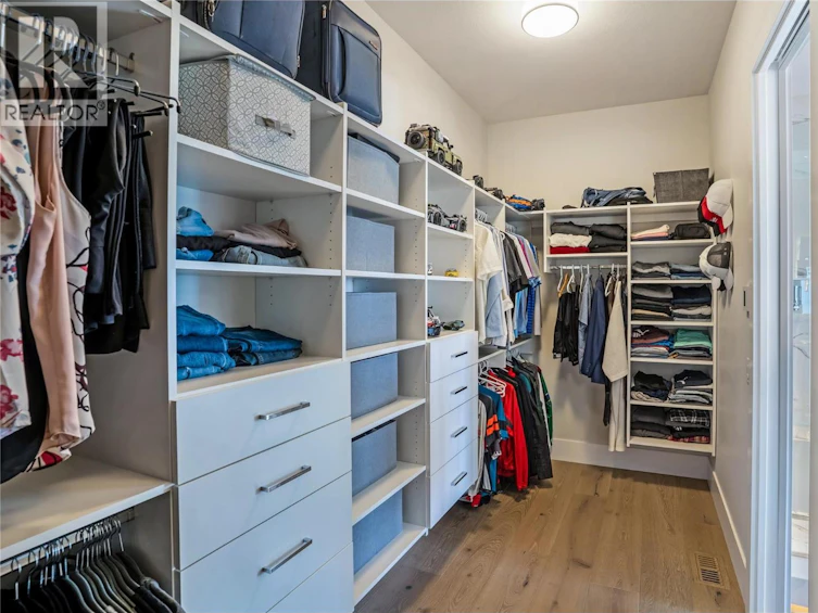 5697 Jasper Way, Kelowna, BC, V1W 5L7 - 26