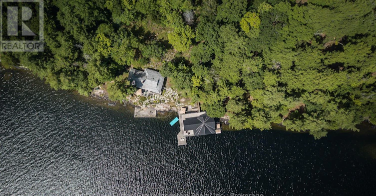 12 Ouno Island, Muskoka Lakes, ON, P0B 1J0 - 12