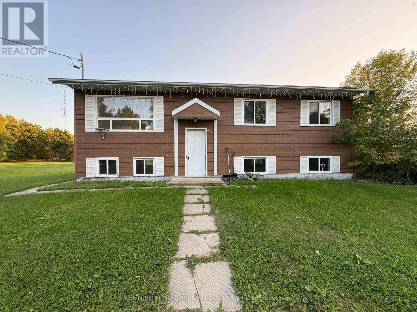 44 Eleanor Lake Road, Lake of the Woods, ON, P0W 1M0