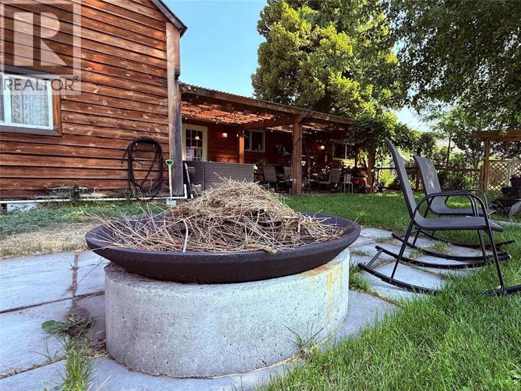 300 Lyall Street, Midway, BC, V0H 1M0 - 12