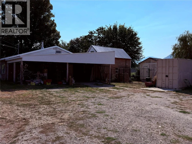 300 Lyall Street, Midway, BC, V0H 1M0