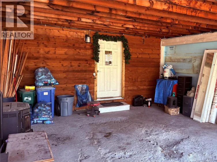 300 Lyall Street, Midway, BC, V0H 1M0 - 2