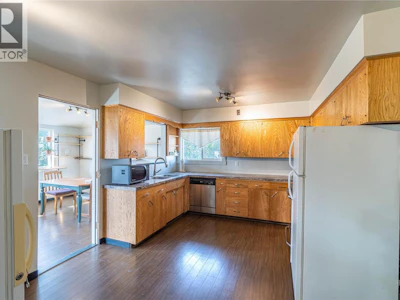 2215 Barbara Avenue - 4