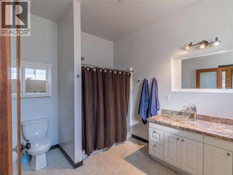 2215 Barbara Avenue, Kamloops, BC, V2B 4J4 - 22