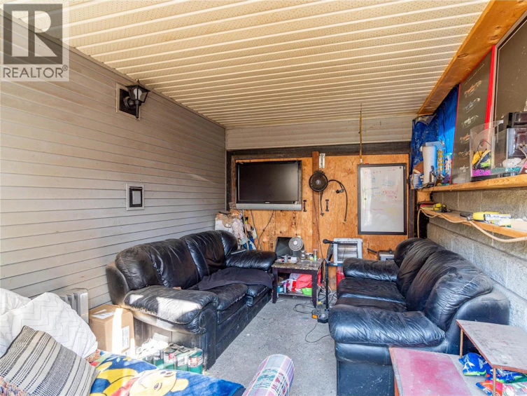 2215 Barbara Avenue, Kamloops, BC, V2B 4J4 - 45