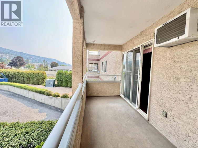 204-2401 SOUTH Main Street, Penticton, BC, V2A 5J1 - 36