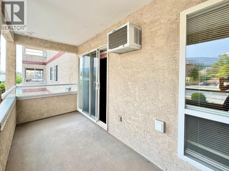 204-2401 SOUTH Main Street, Penticton, BC, V2A 5J1 - 35