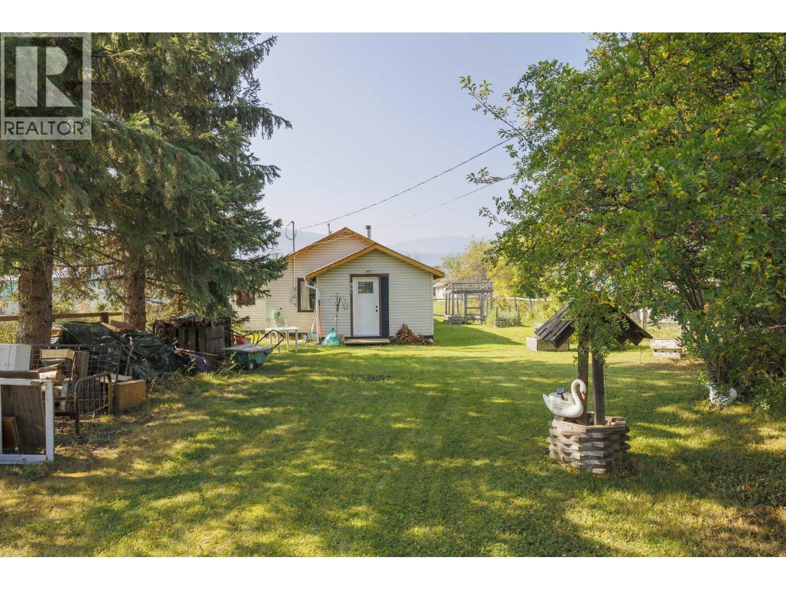 861 2nd Avenue, McBride, BC, V0J 2E0