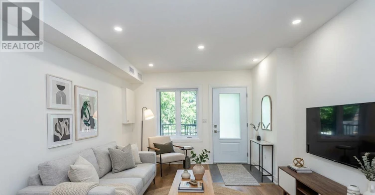 2-45 Astoria Avenue, Toronto, ON, M6N 2V6 - 6