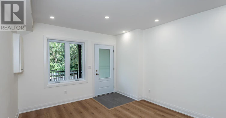 2-45 Astoria Avenue, Toronto, ON, M6N 2V6 - 5