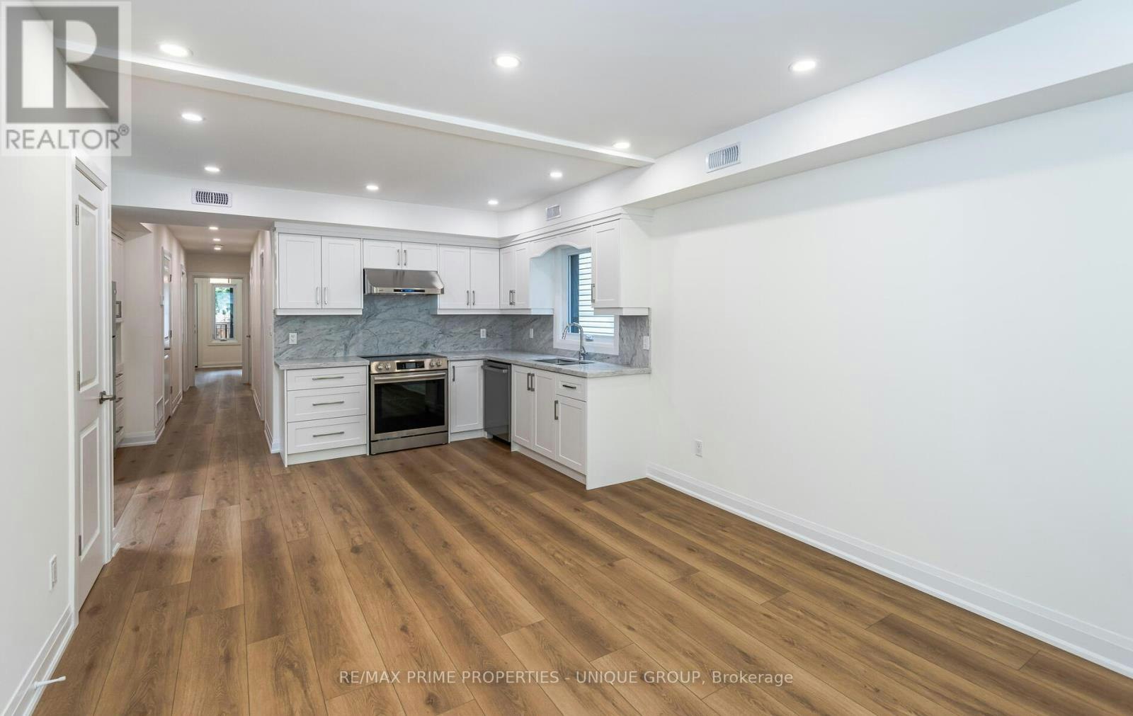 2-45 Astoria Avenue, Toronto, ON, M6N 2V6 - 7