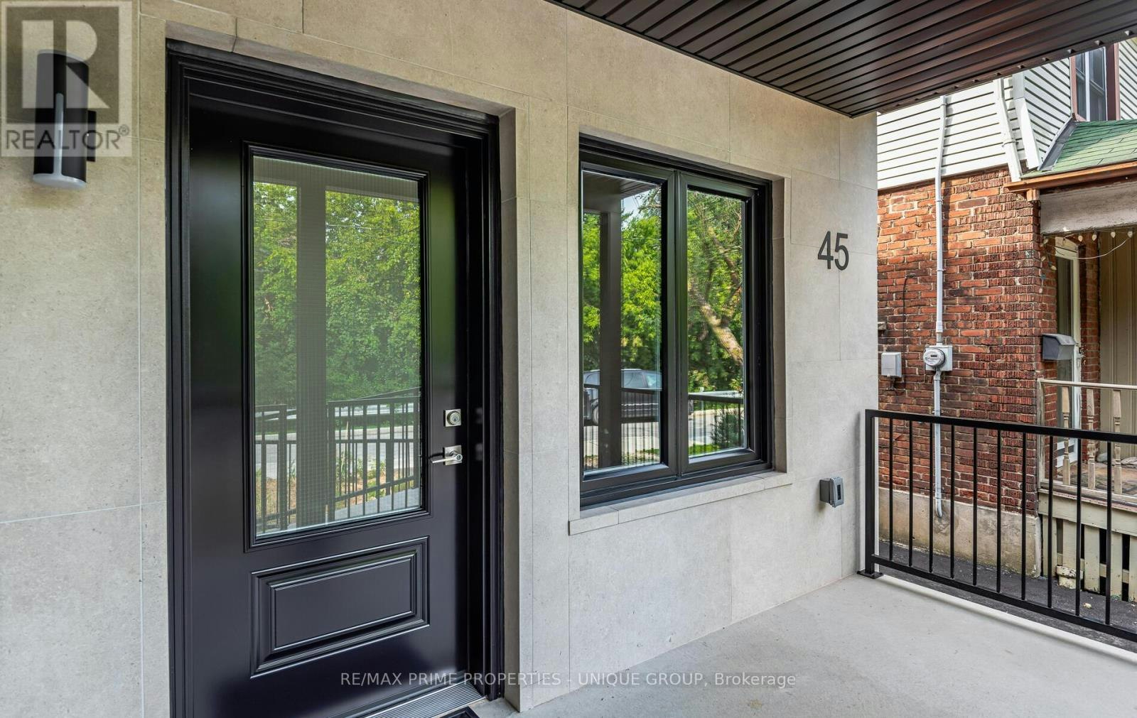 2-45 Astoria Avenue, Toronto, ON, M6N 2V6 - 3